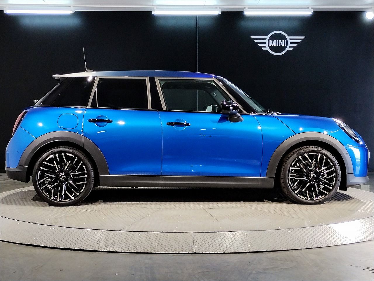 F65 MINI Cooper S 5Dr