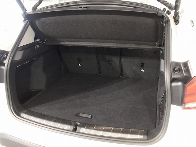 X1 sDrive18i RHD