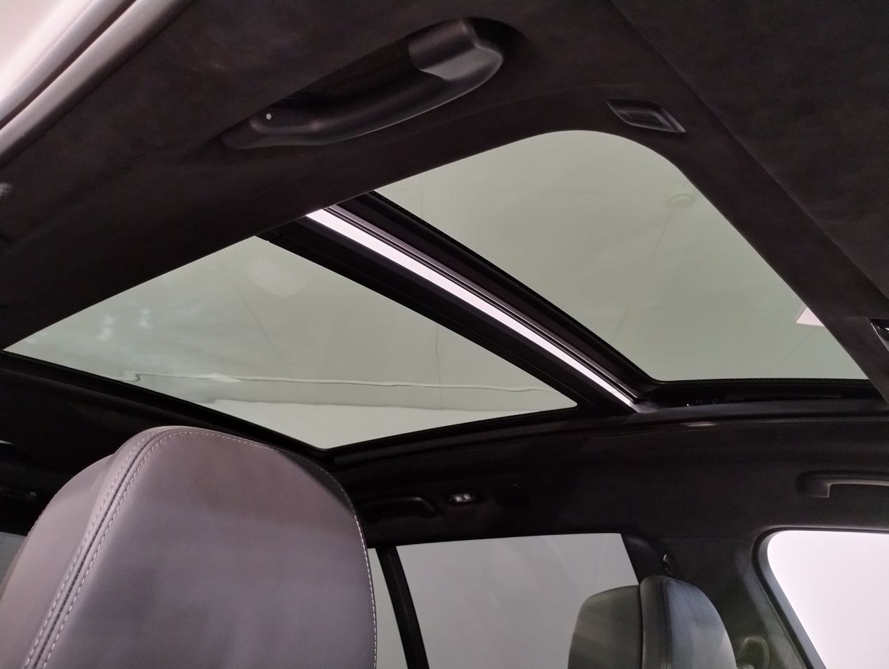 X7 xDrive40d RHD US