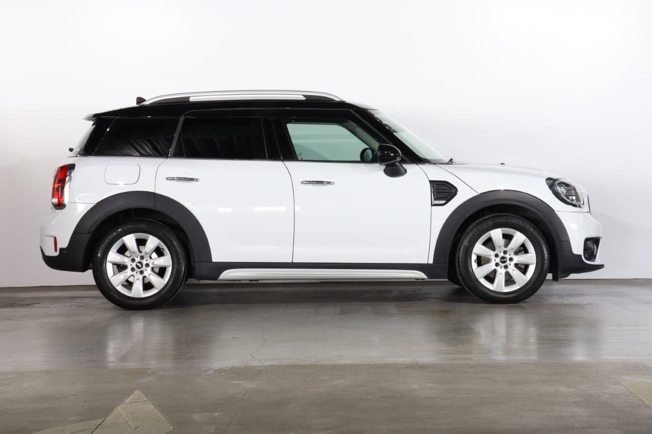 MINI CROSSOVER COOPER D