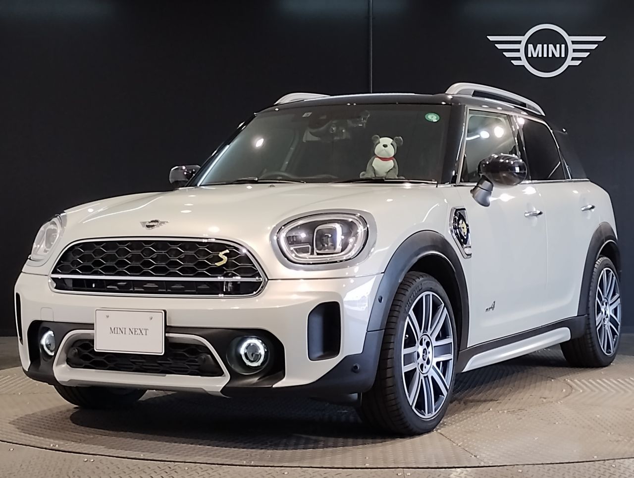 MINI COOPER SE CROSSOVER ALL4.