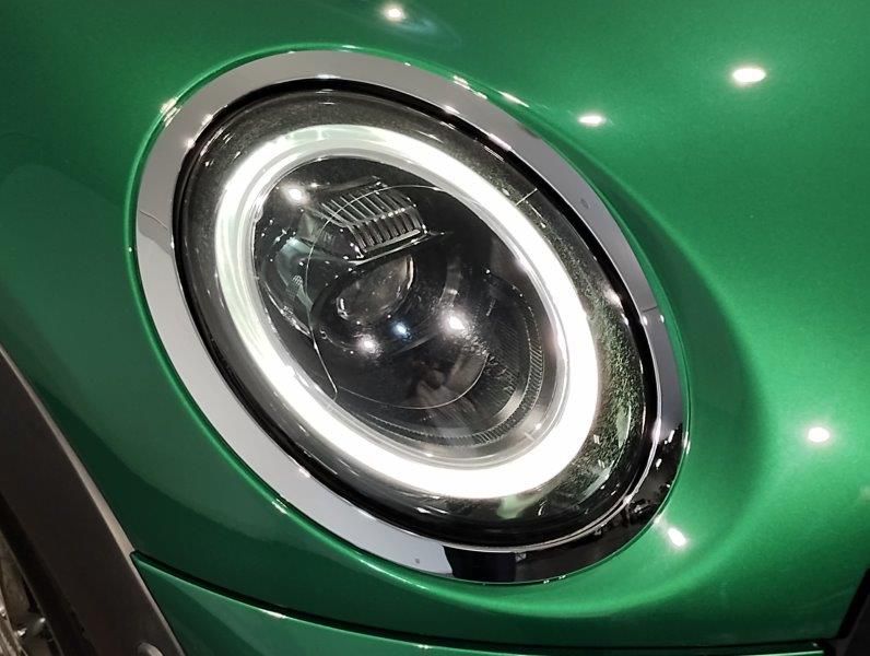 MINI Cooper F56 RHD