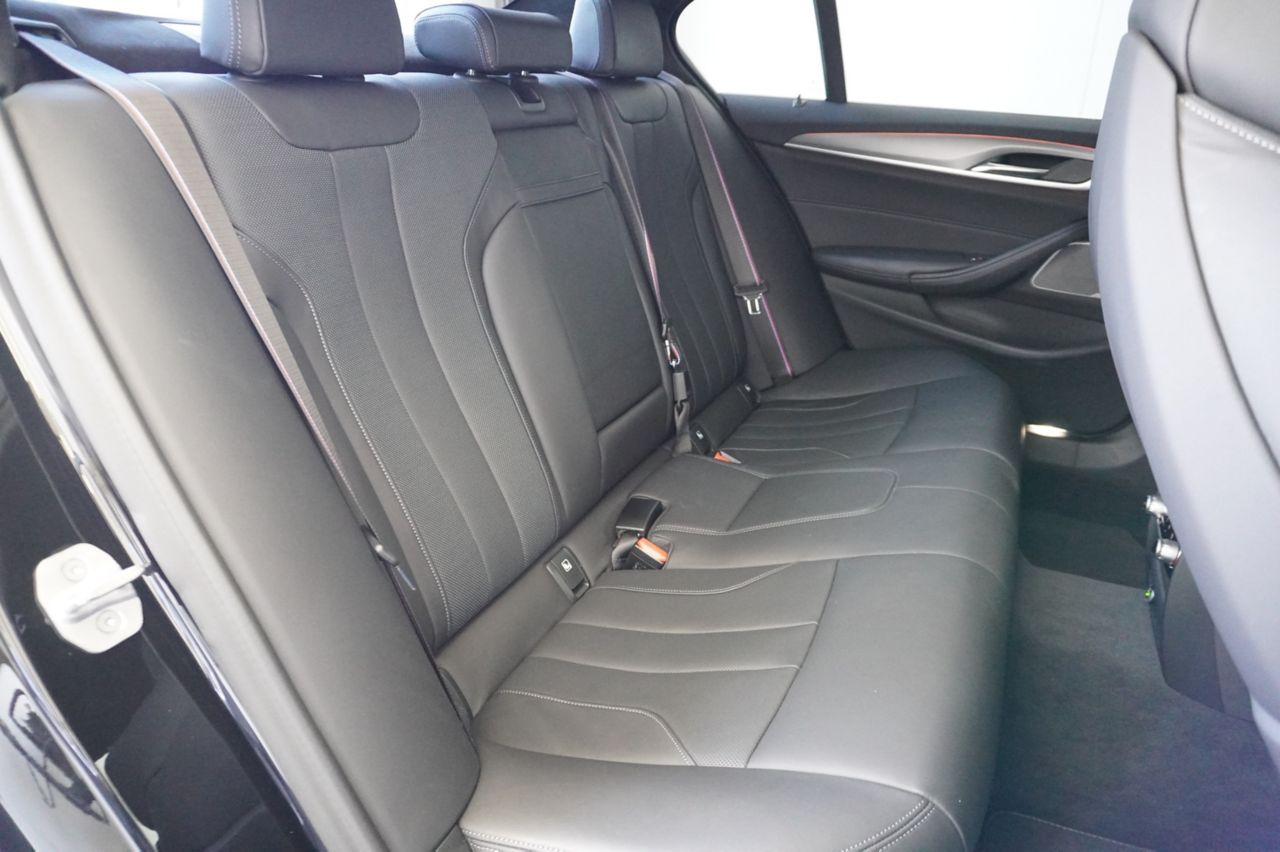 M5 Sedan RHD