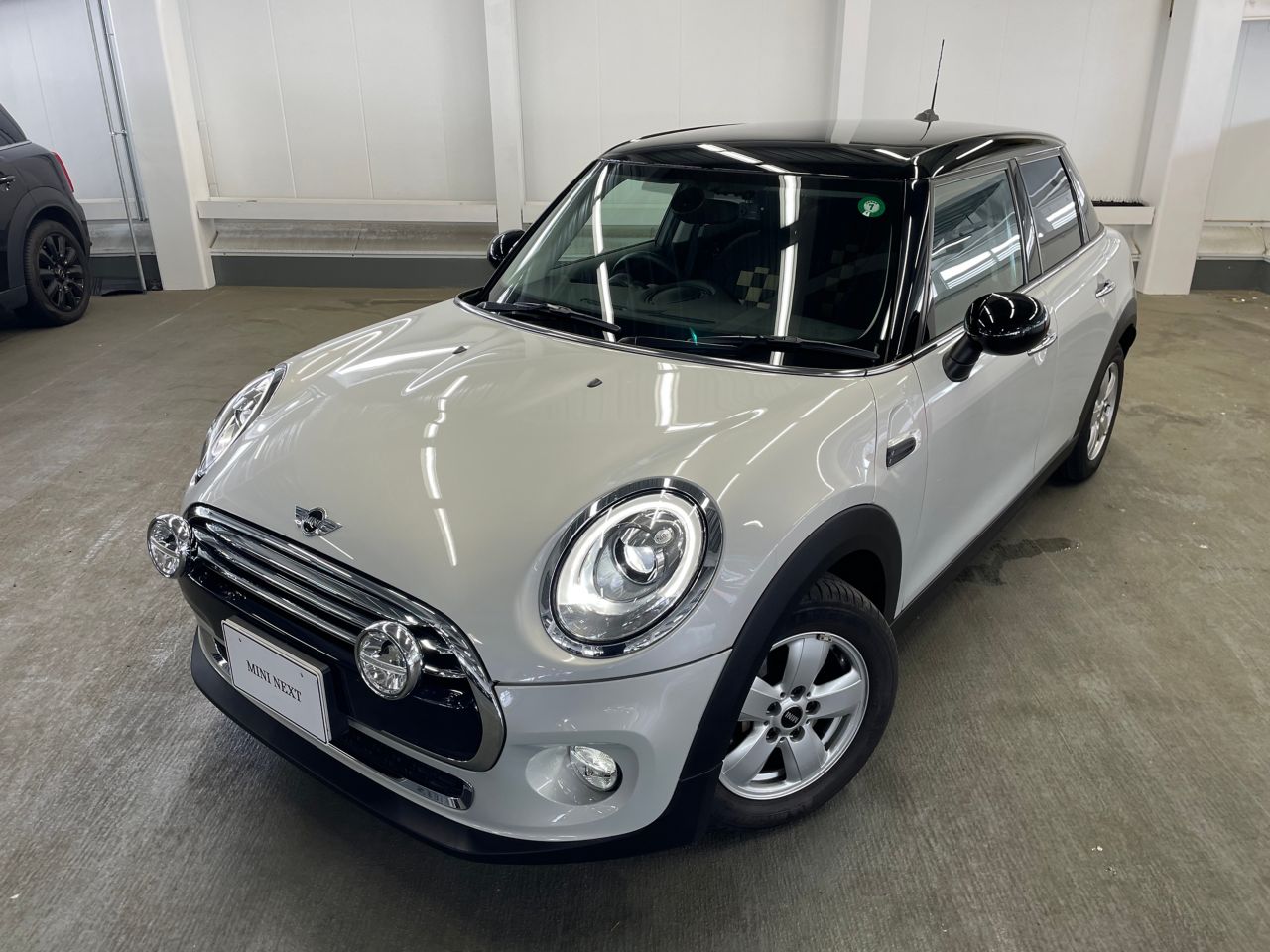 F55 COOPER D (AT)