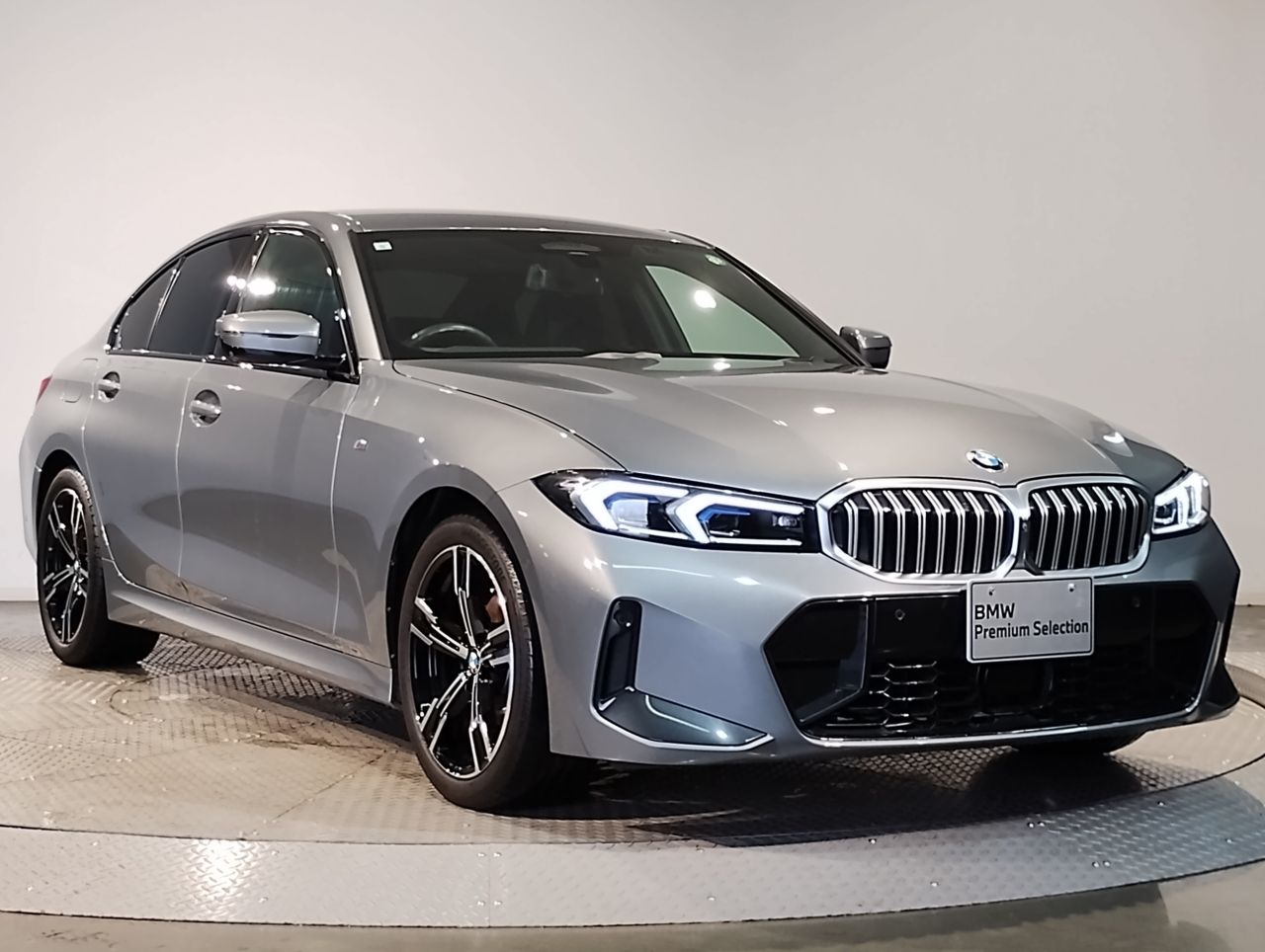 320d xDrive Berline RHD