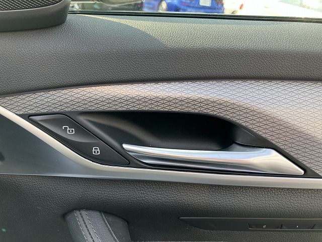 G20 320i Saloon RHD TU