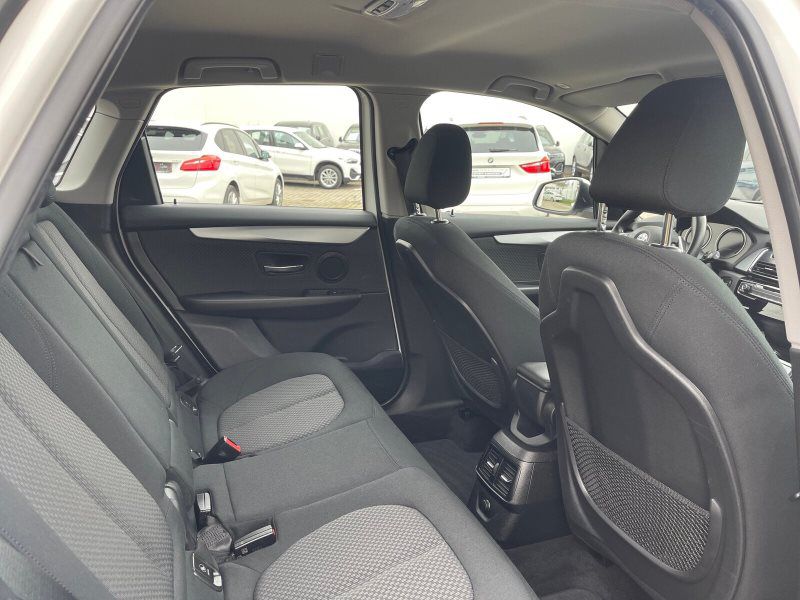225xe Active Tourer