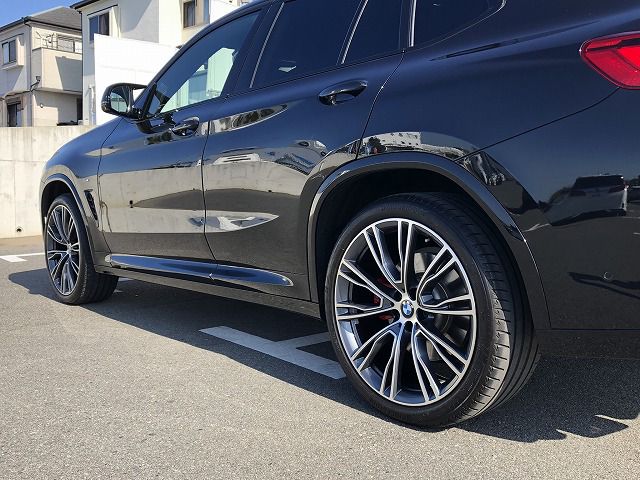 G02 X4 M40i RHD LCI