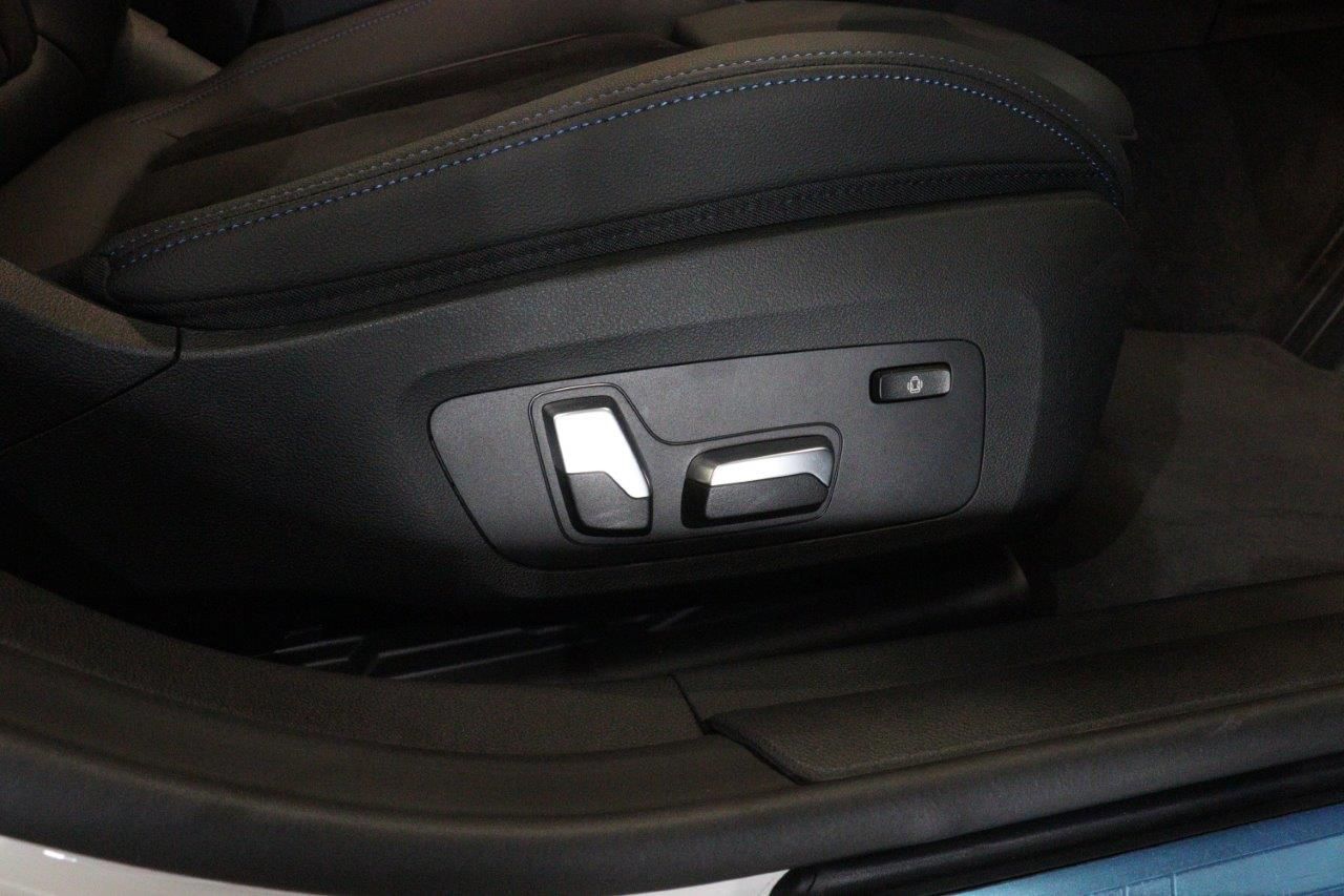 G26 i4 eDrive35 RHD