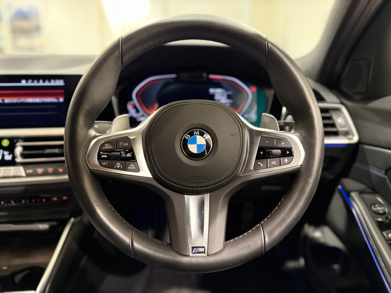 G21 320i RHD