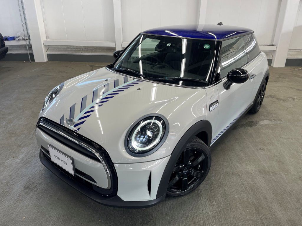 MINI Cooper F56 RHD