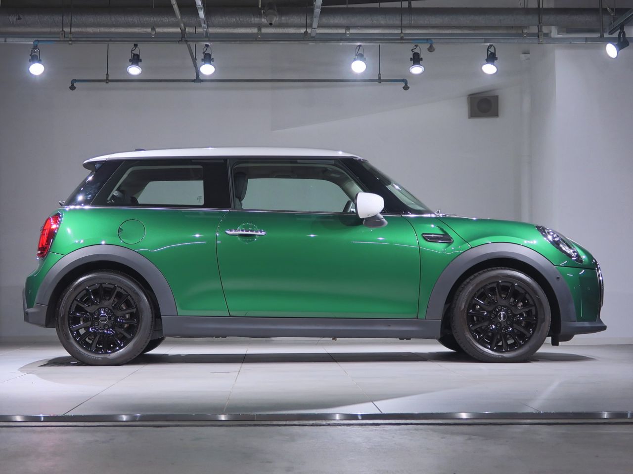 MINI Cooper F56 RHD