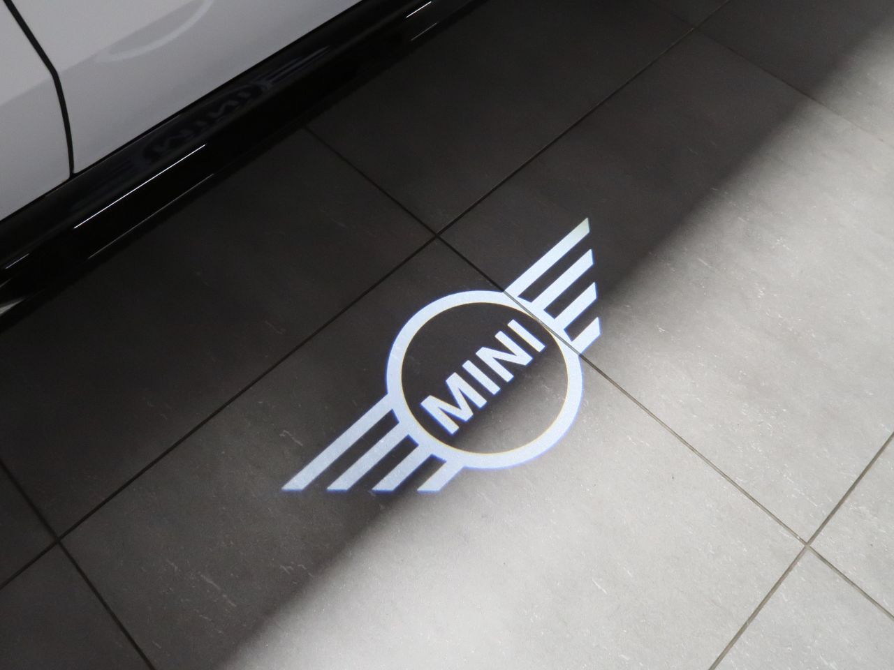 U25 MINI John Cooper Works Countryman ALL4