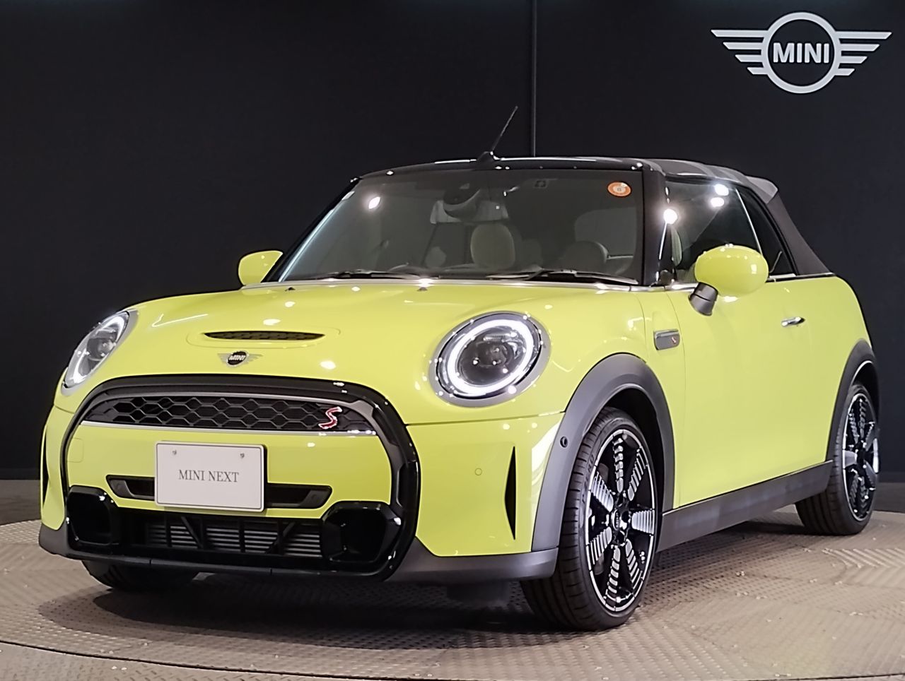 MINI Cooper S Convertible RHD