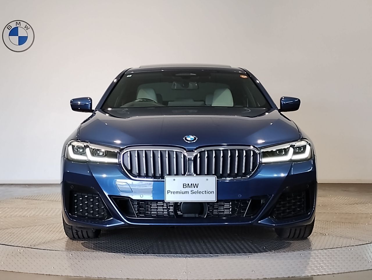 520d xDrive Sedan RHD