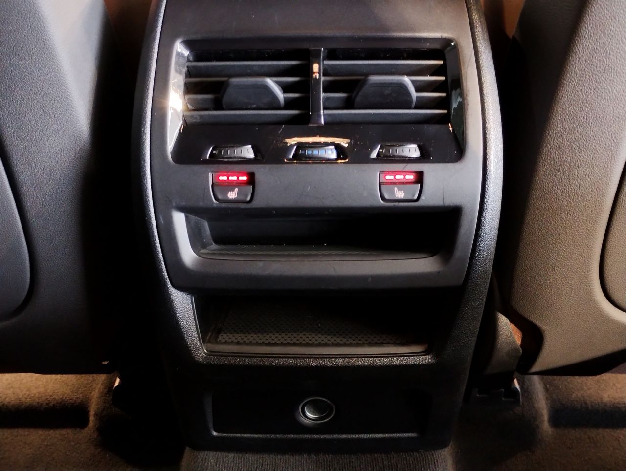 X* M50i RHD