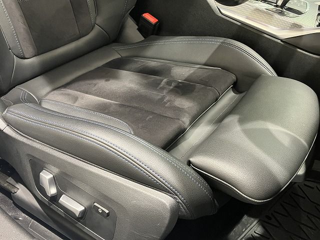 G21 320d xDrive Touring RHD