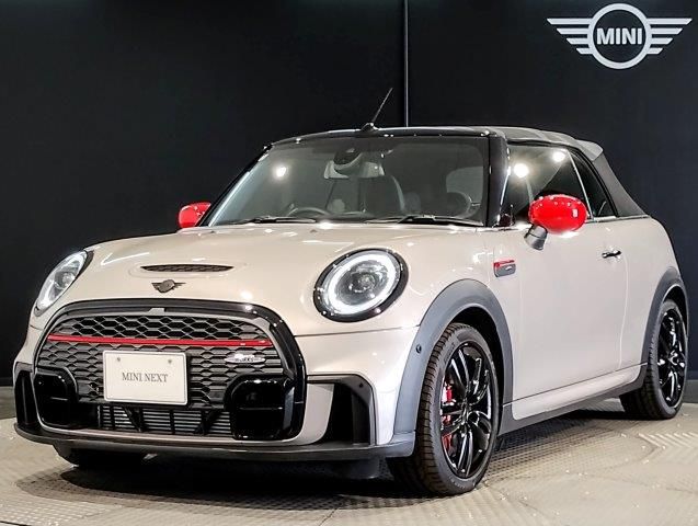 THE JOHN COOPER WORKS CONVERTIBLE.