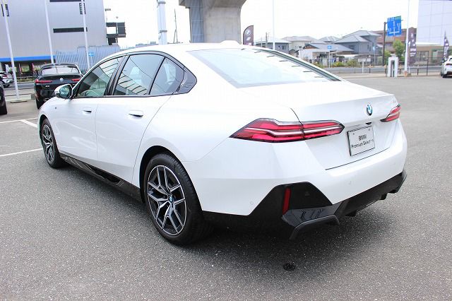 520i Sedan RHD