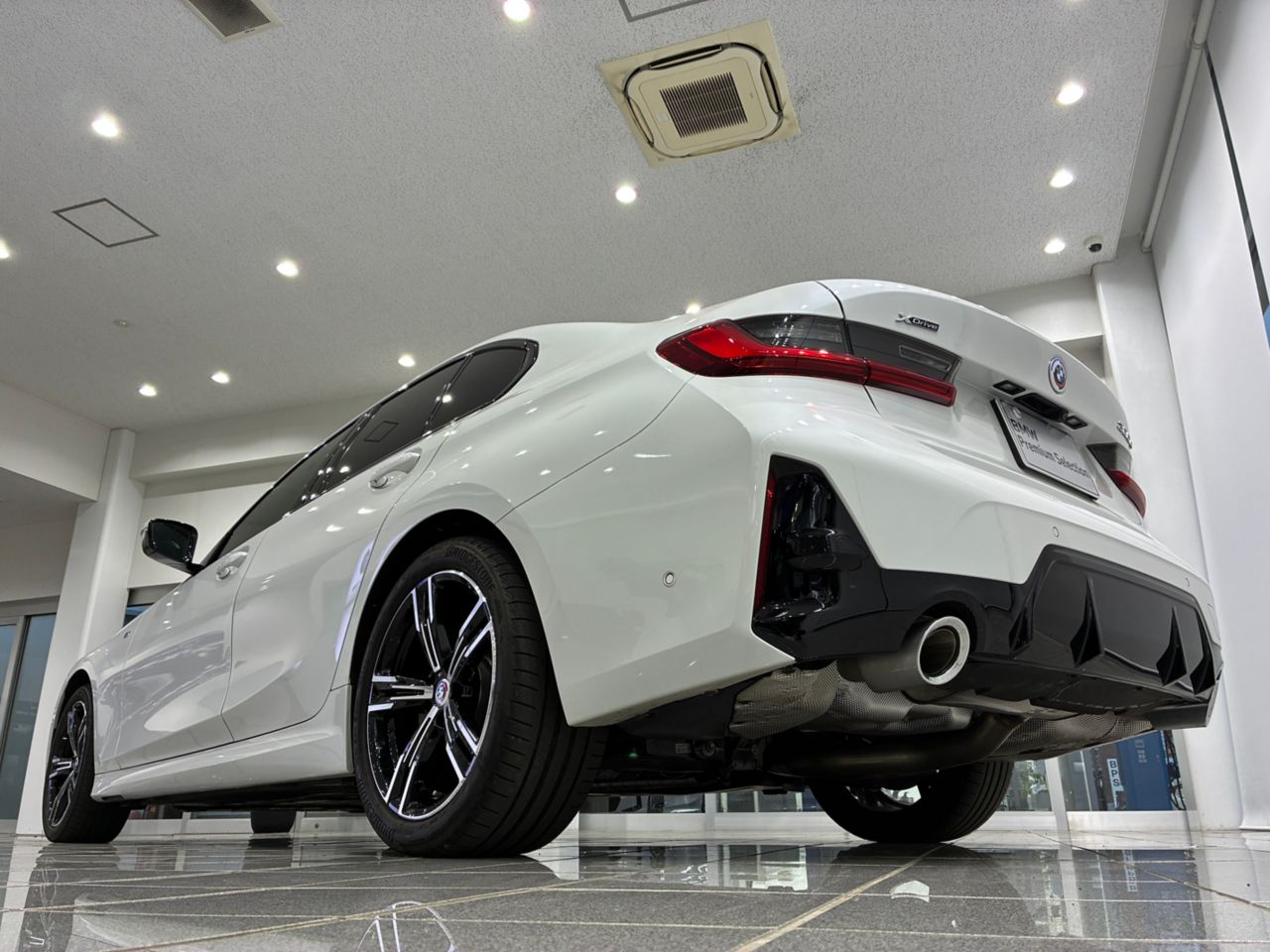 320d xDrive Berline RHD