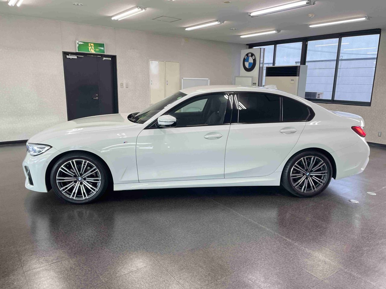 G20 320i Saloon RHD MX