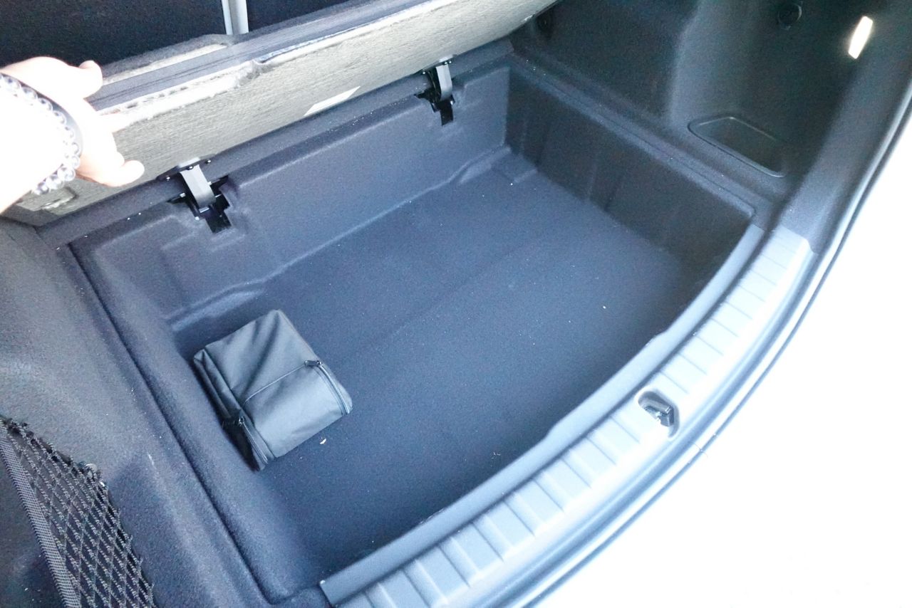 U06 218d Active Tourer B47 2.0d
