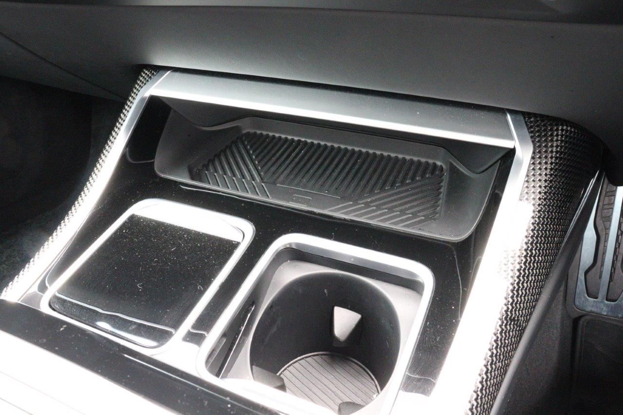 BMW i7 M70 xDrive Sedan RHD