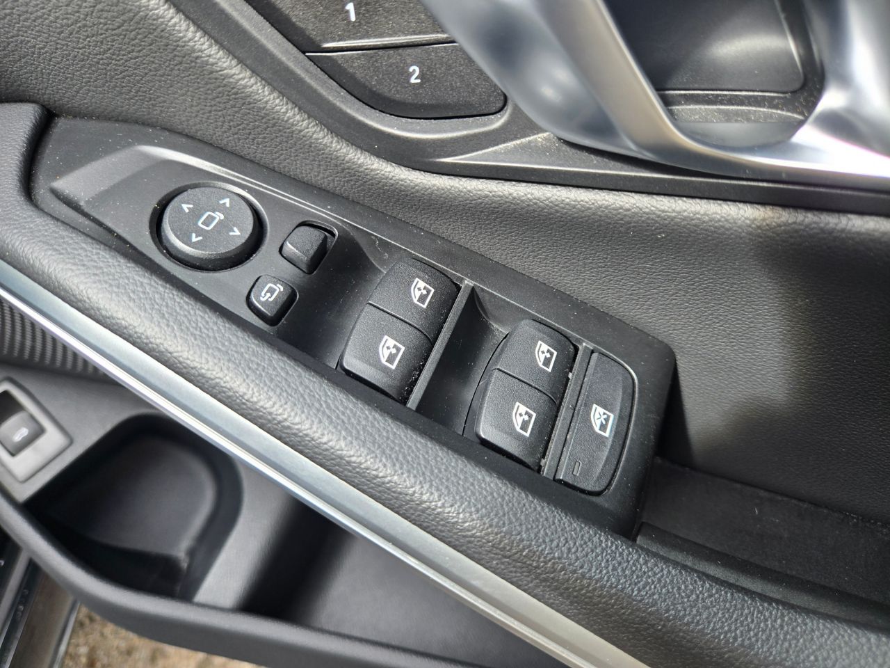 G20 320d xDrive RHD Saloon