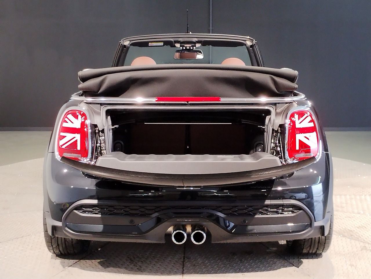 MINI Cooper S Convertible RHD