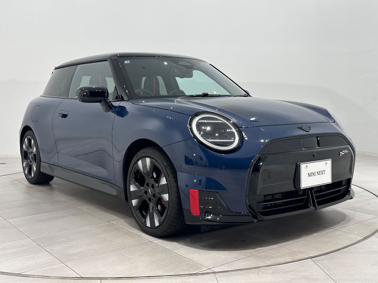 J01 MINI John Cooper Works Electric