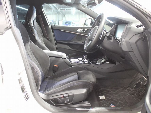 F4* **35i xDrive **** ***** B48 2.0i