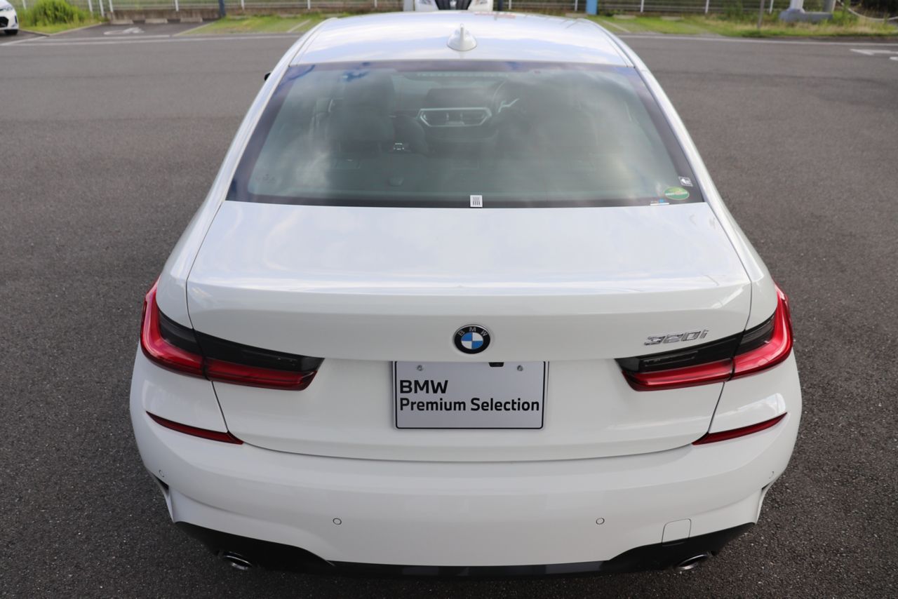 G20 320i Saloon RHD MX