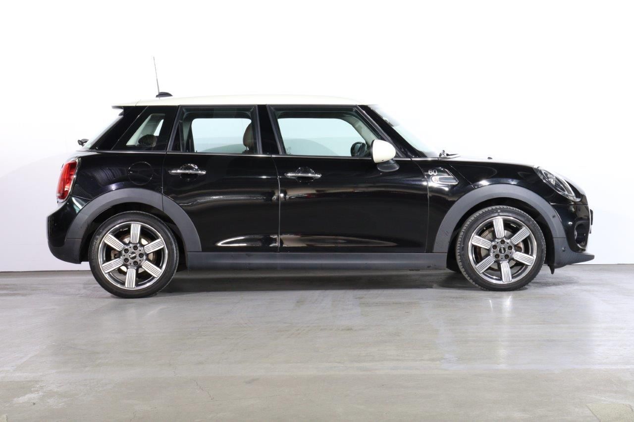 F55 COOPER D (AT)