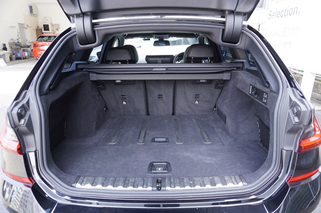 G21 320d xDrive Touring RHD