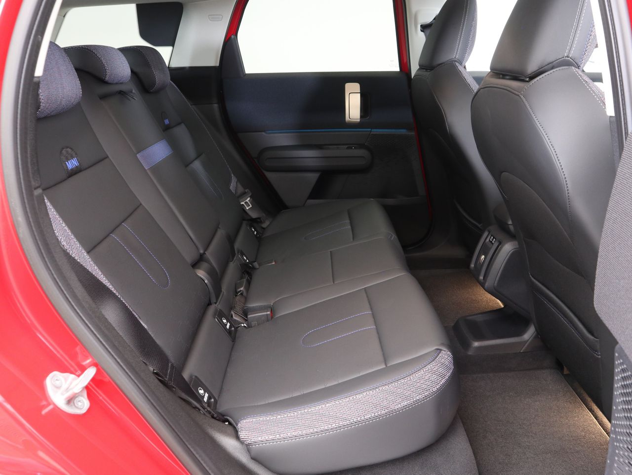 U25 MINI Countryman SE ALL4