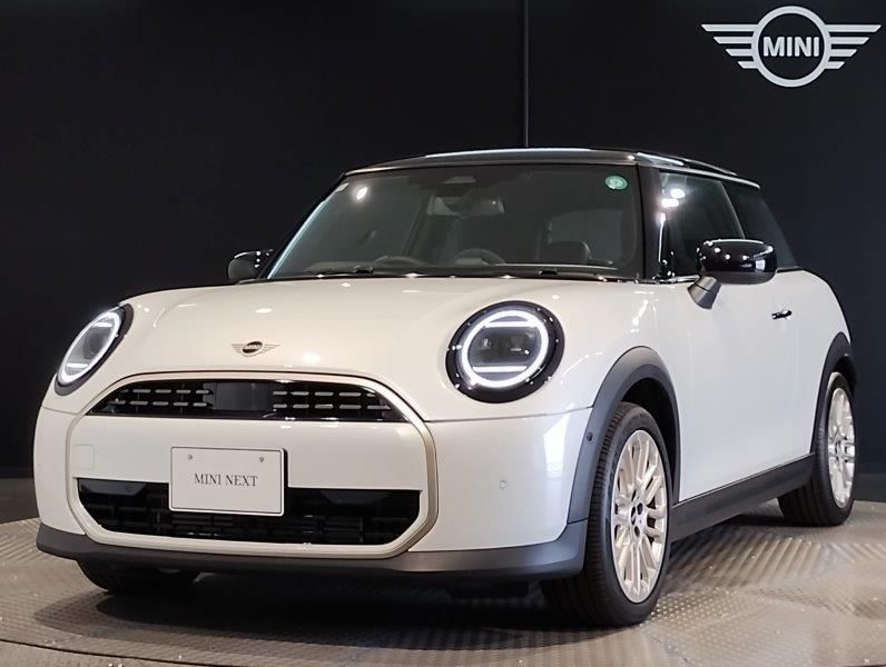 THE NEW MINI COOPER (3 DOOR) C