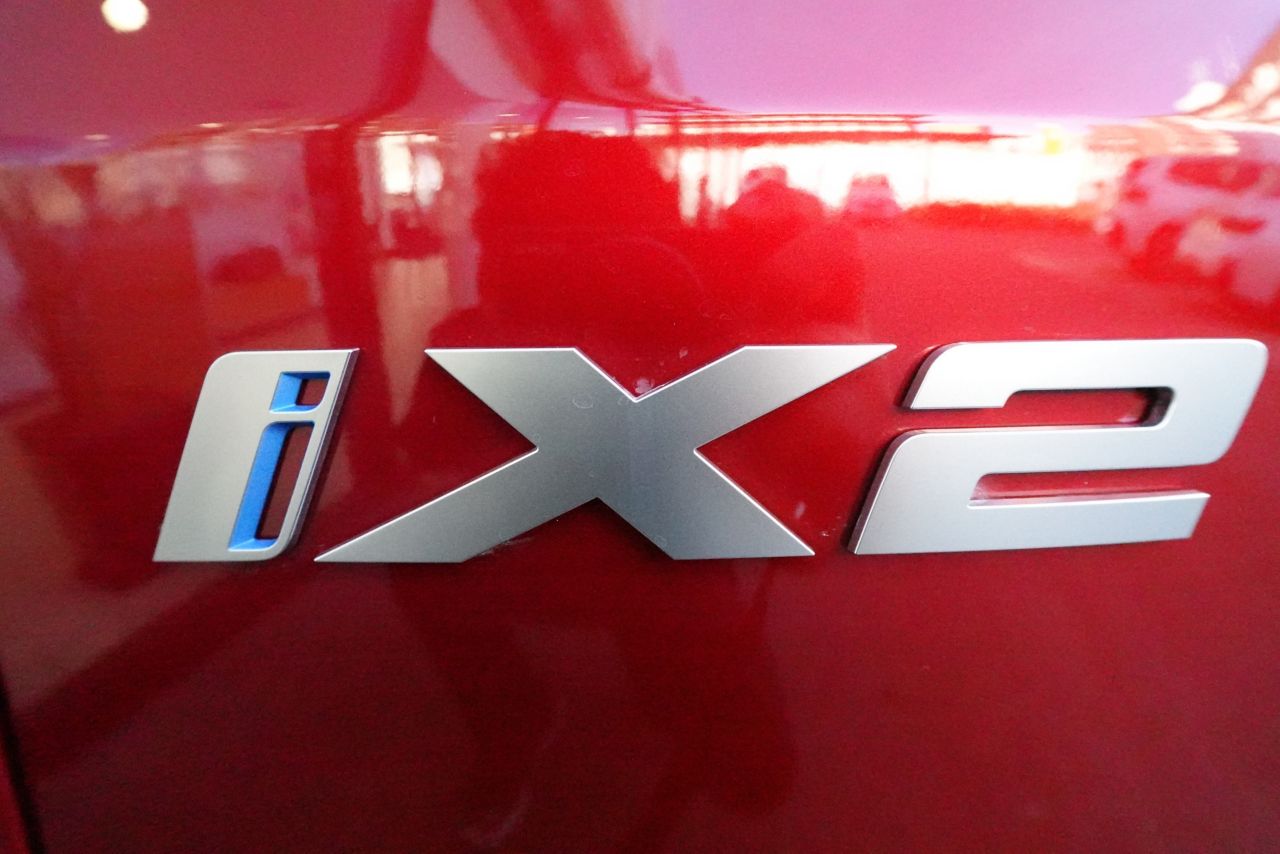iX2 xDrive30 MSP