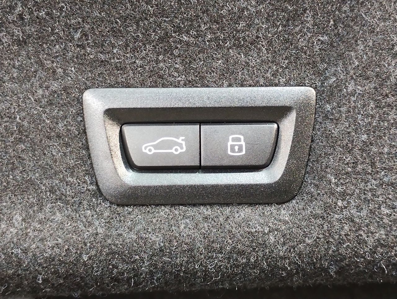 G20 320i Saloon LCI RHD MX