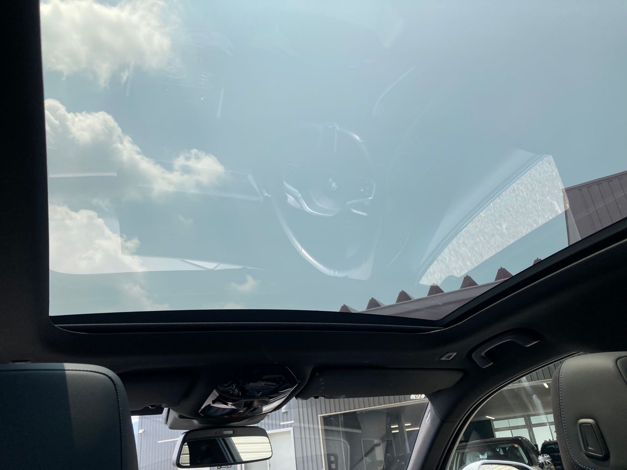 BMW i5 eDrive40 Sedan RHD