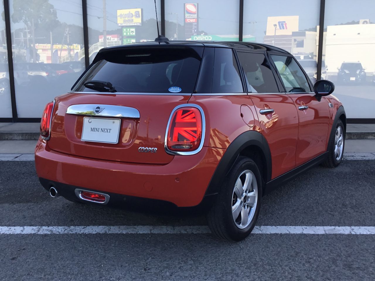 F55 MINI Cooper 5-Door Hatch LCI