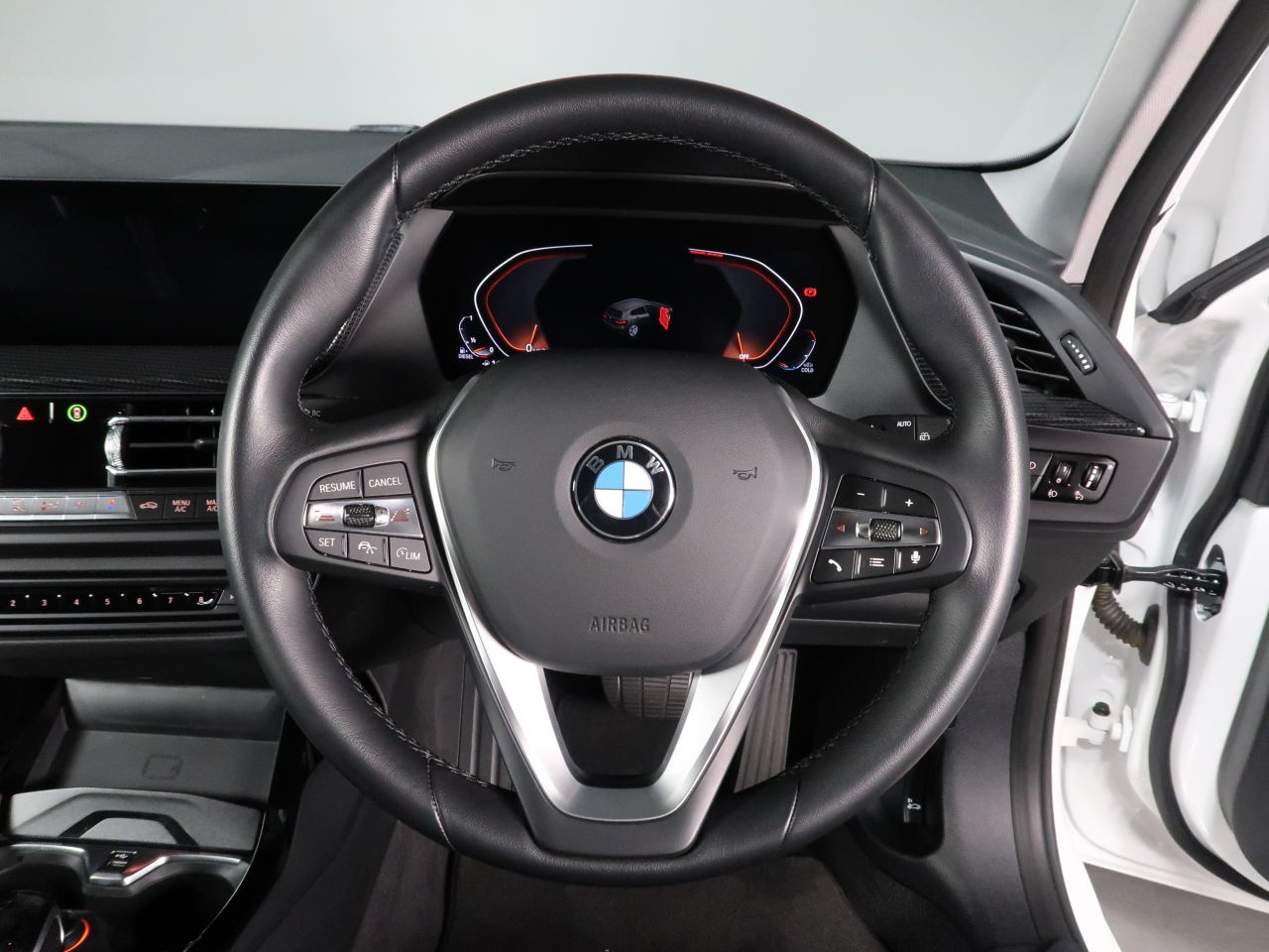 F40 118d Sports Hatch 5-door B47 2.0d