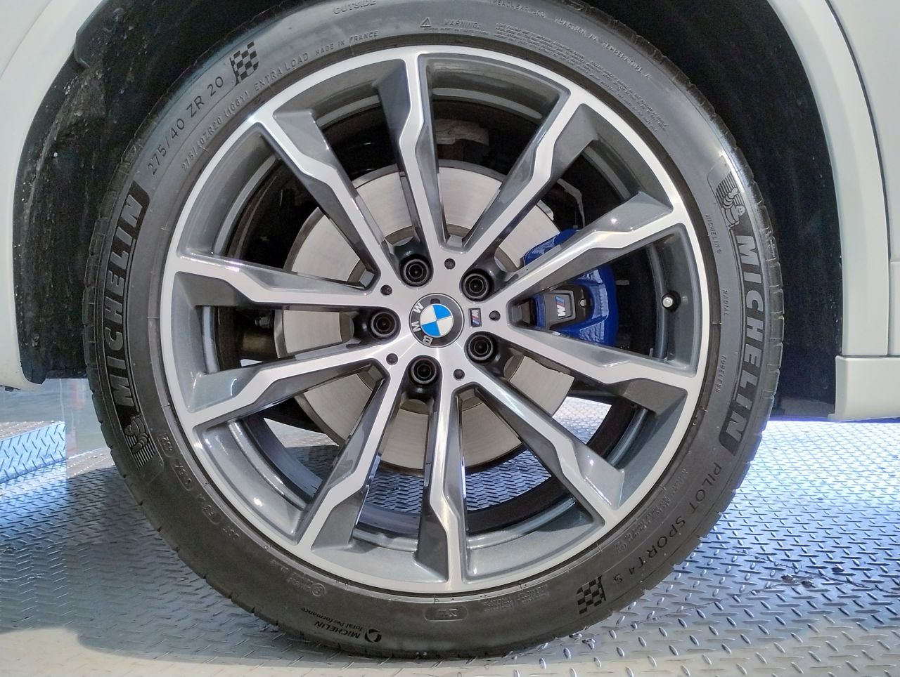 G01 X3 M40i RHD LCI ZA