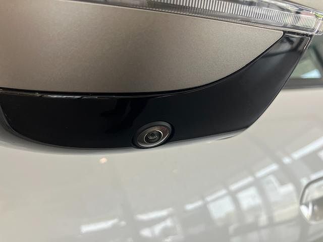 G26 i4 M50 RHD