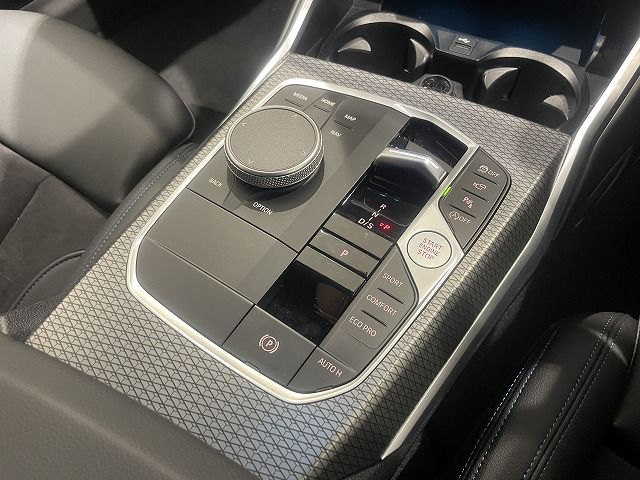 318i Touring RHD