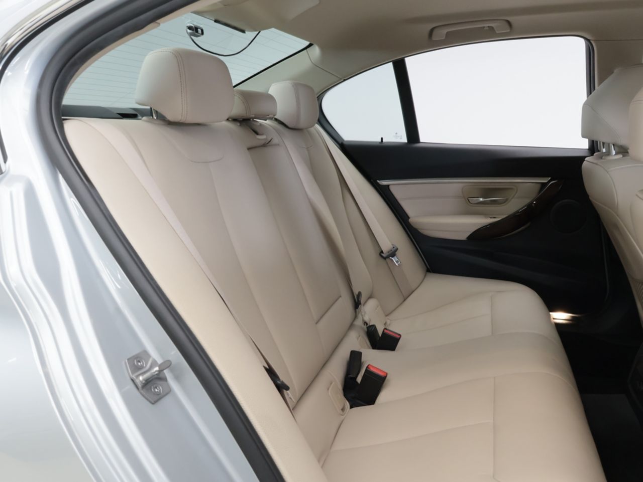 330E IPERFORMANCE SEDAN RHD