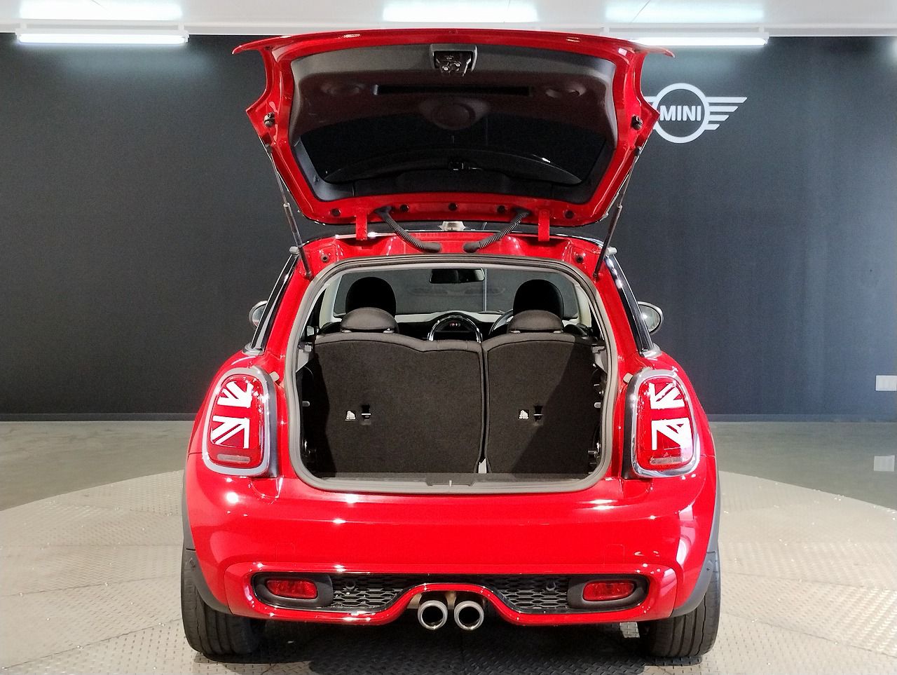 F56 COOPER S D(AT)