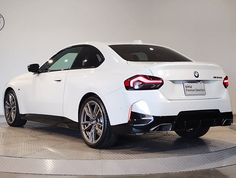 M240i xDrive Coupé RHD