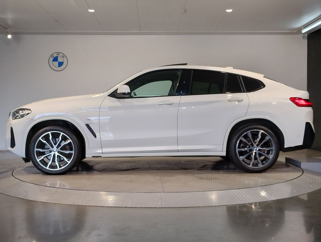 X4 xDrive20d RHD