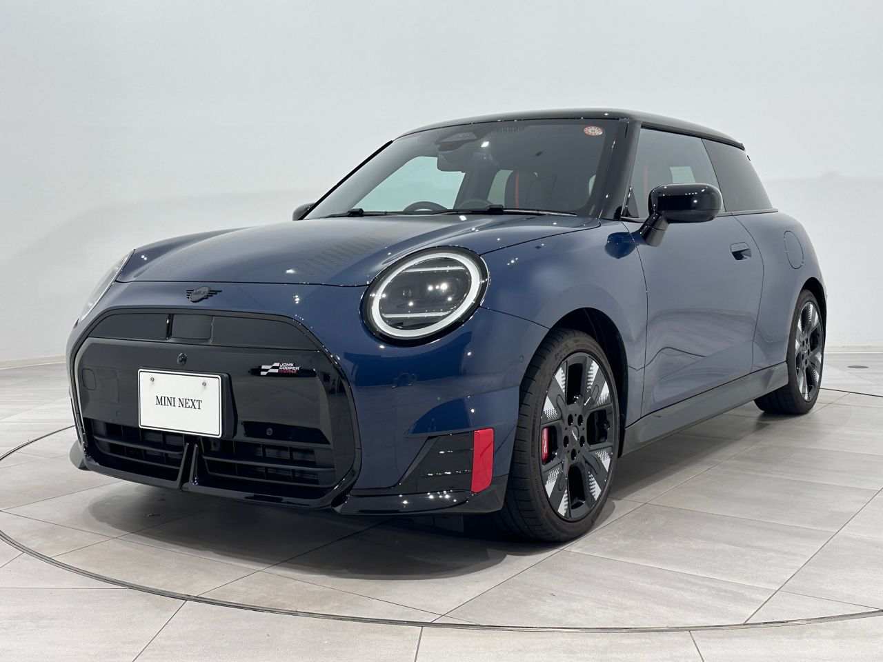 THE NEW ALL-ELECTRIC MINI JOHN COOPER WORKS E
