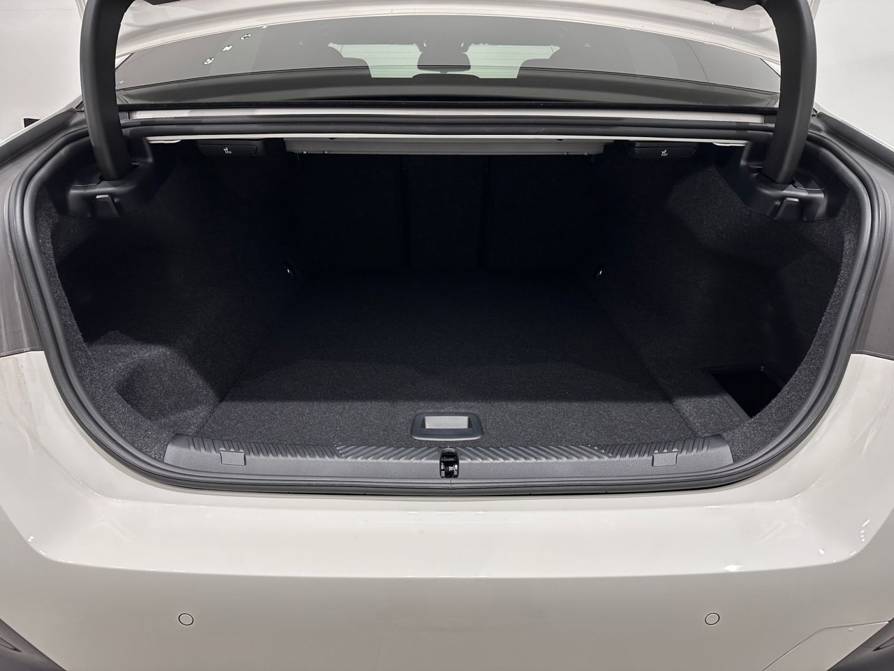 BMW i5 eDrive40 Sedan RHD